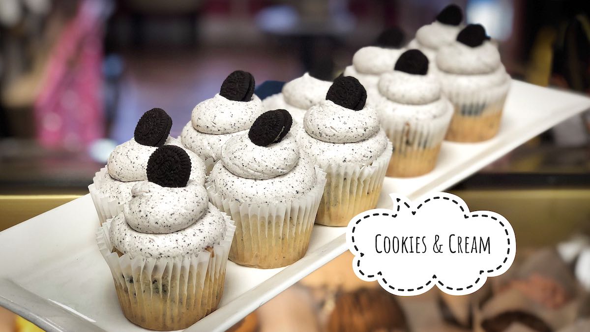 image of Cookies & Cream Cupcakes